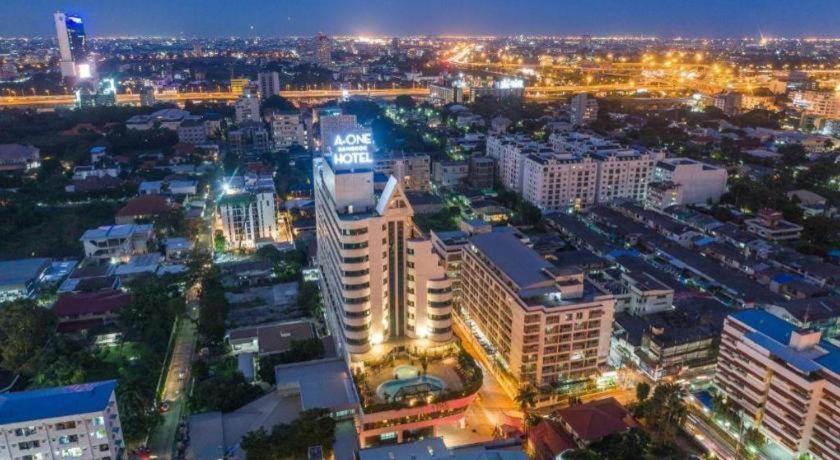 A-One Motel Bangkok Extérieur photo